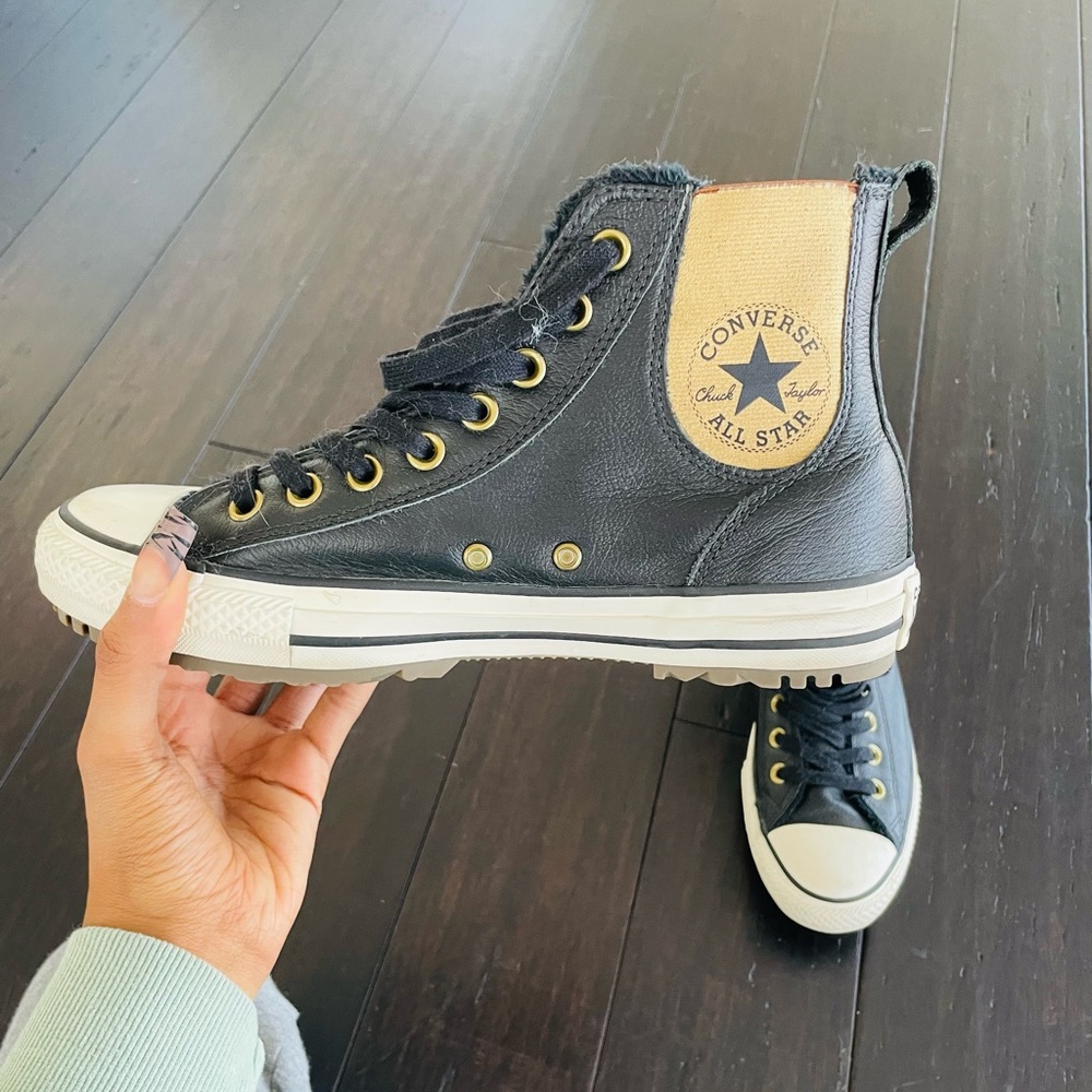 black converse